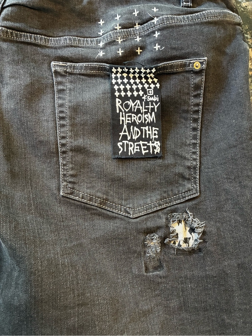 Ksubi Chitch “Royalty, Heroism and the Streets” Distressed Jeans 42x31